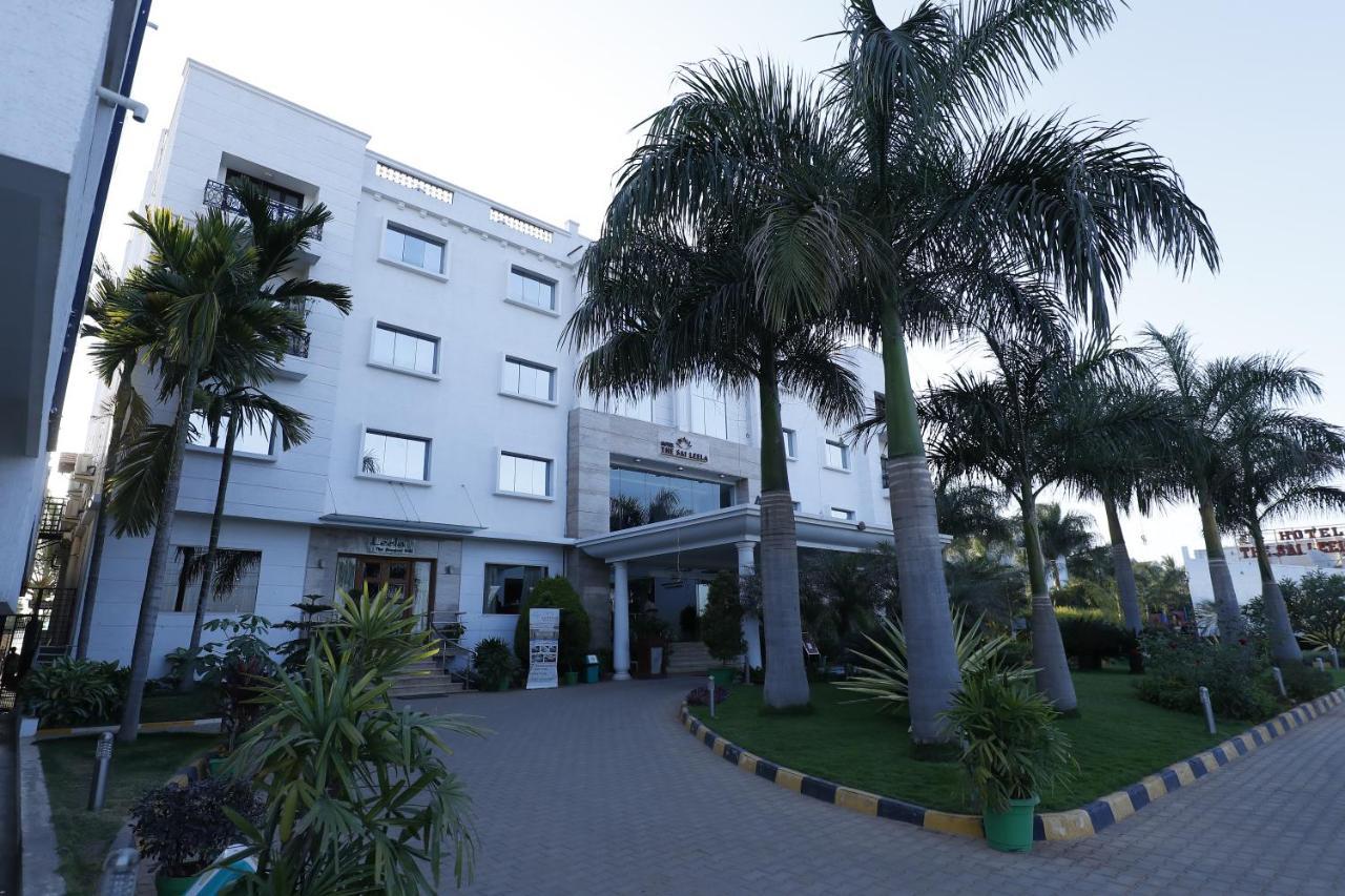 The Sai Leela Hotel Yelahanka Exterior photo